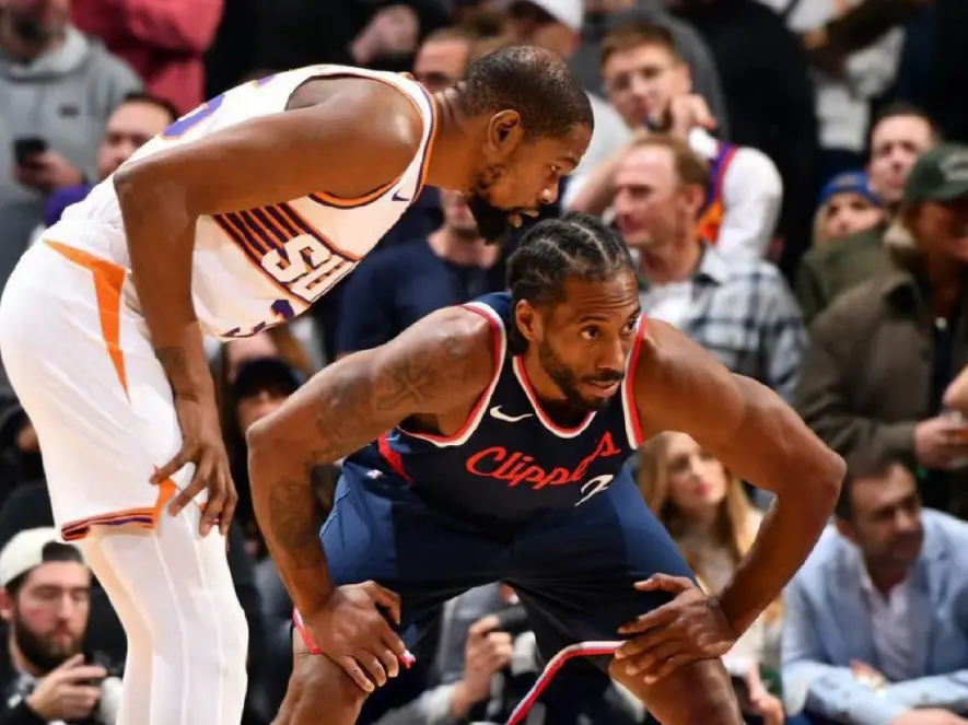 手呢, 待遇, 亿美元合同