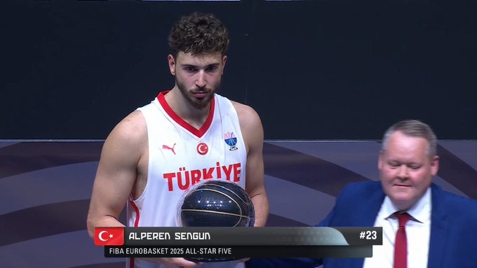 德国双星施, src, 他笑容非常 德国双星施, src, 他笑容非常